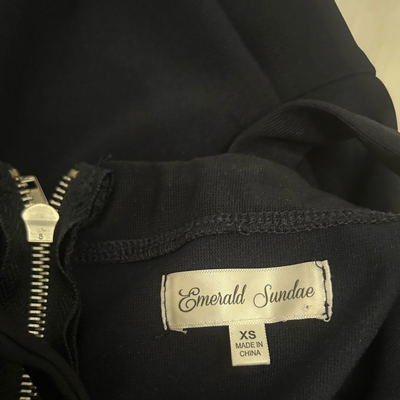 Emerald Sundae - Bandage Dress with Padded Bra - Picture 5 of 10